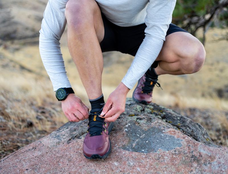 TOPO SHOES | RUNVENTURE 4-Garnet/Black